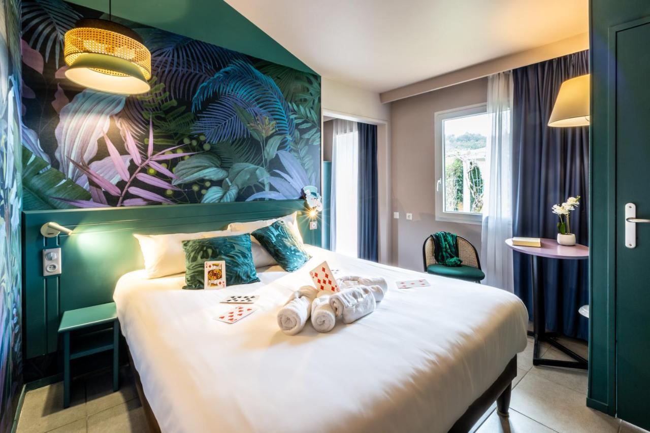 Hotel Grand Confort Le Moulin Rouge Terrasson Zewnętrze zdjęcie